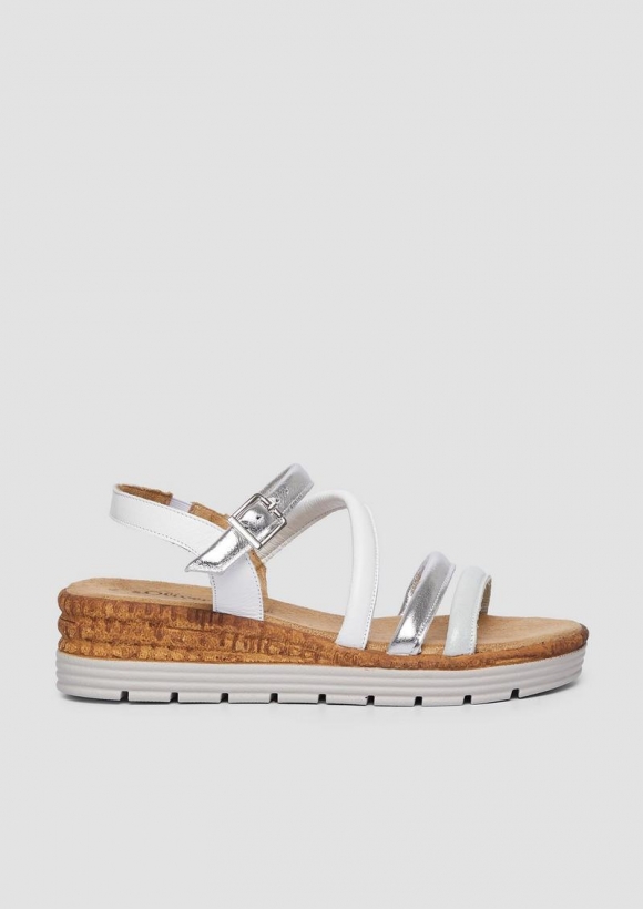 s.Oliver Modische Ledersandalen mit Plateausohle - silber