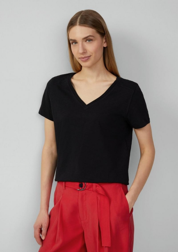 s.Oliver T-Shirt aus Flammgarn mit V-Ausschnitt - schwarz
