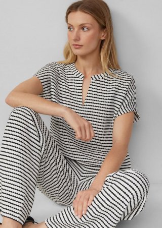 s.Oliver Strukturiertes T-Shirt im O-Shape - creme