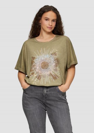 s.Oliver Oversize Shirt in gewaschener Optik mit Metallic-Frontprint - olivgrün