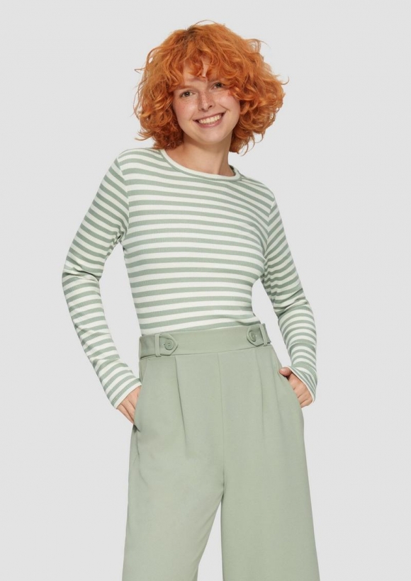 s.Oliver Geripptes Longsleeve im Slim Fit - salbeigrün