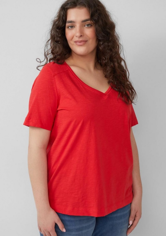 s.Oliver T-Shirt aus Flammgarn mit V-Ausschnitt - rot