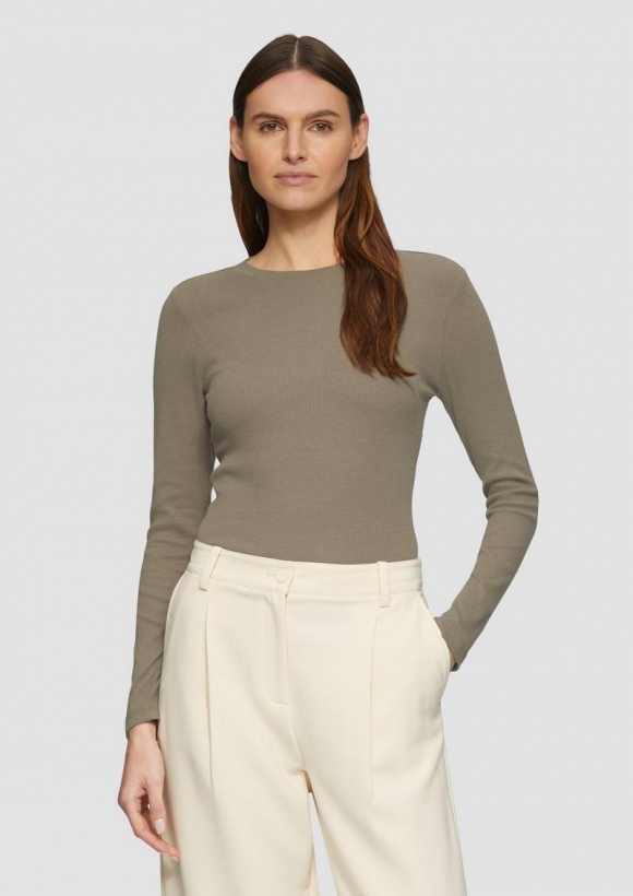 s.Oliver Geripptes Langarmshirt im Slim Fit - karamell