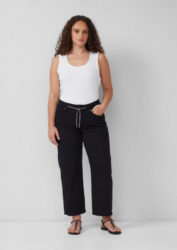 s.Oliver Cropped-Jeans / Straight Fit / Mid Rise / Straight Leg / offener Saum - schwarz