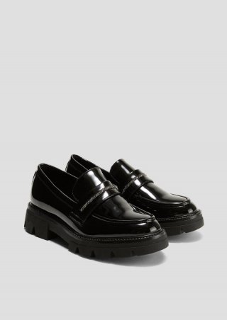 s.Oliver Loafer in Lackleder-Optik - schwarz