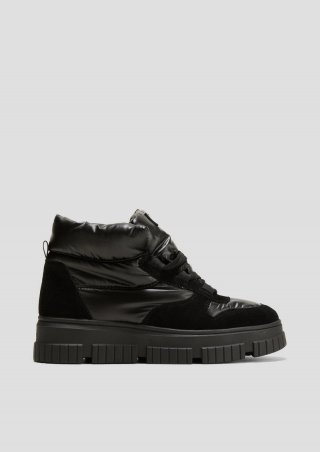 s.Oliver Schneeboots mit Plateausohle - schwarz