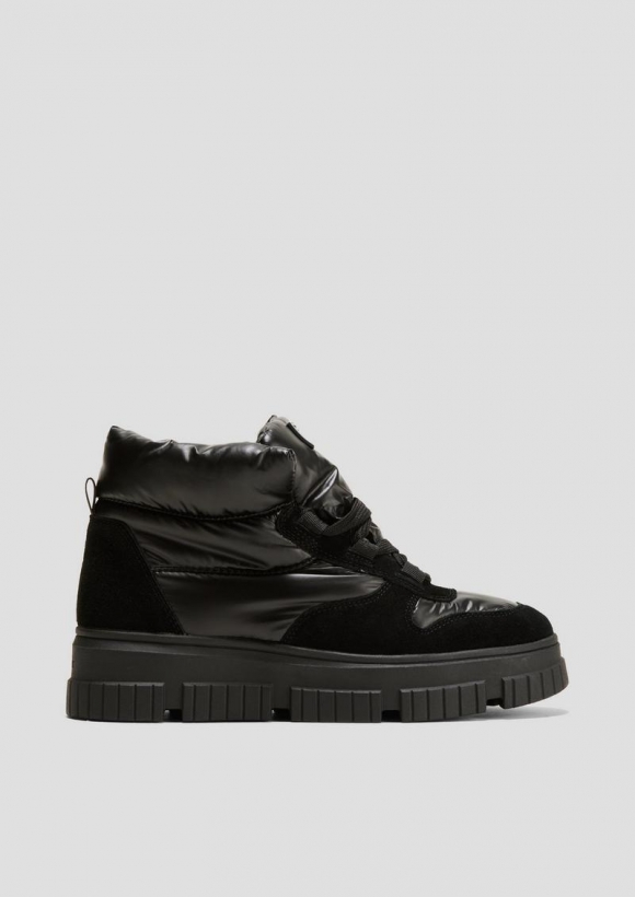 s.Oliver Schneeboots mit Plateausohle - schwarz