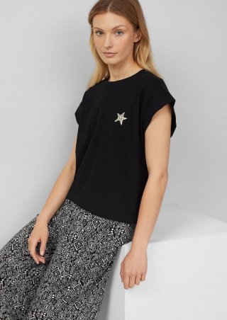 s.Oliver T-Shirt im Relaxed Fit mit kleinem Artwork - schwarz