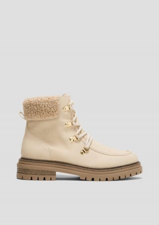s.Oliver Gefütterte Stiefel in Veloursleder-Optik - creme