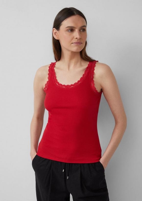s.Oliver Geripptes Slim-Fit-Tanktop mit Spitze - rot