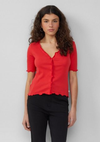 s.Oliver Rippshirt mit Babylock-Kanten und Knopf-Detail - rot