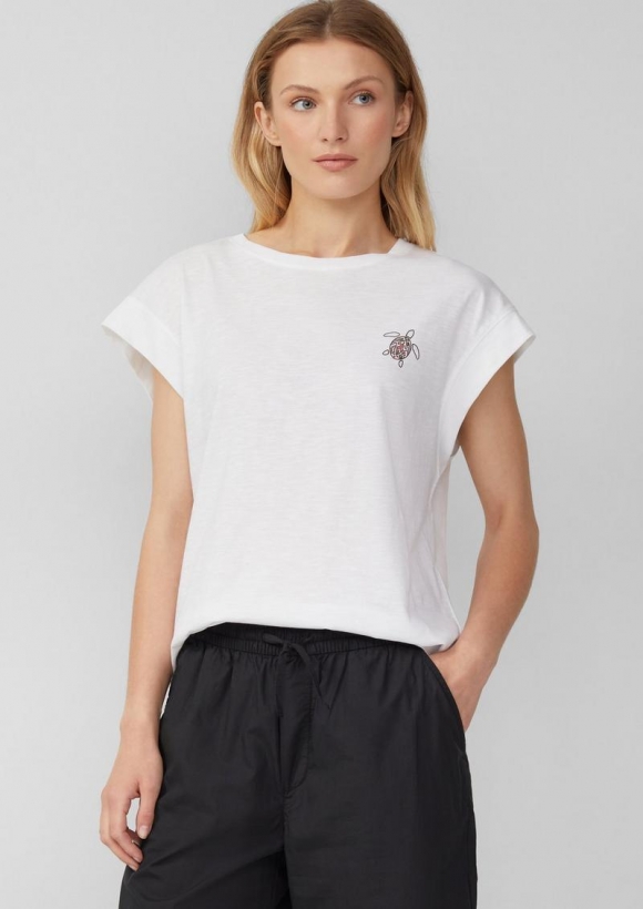 s.Oliver T-Shirt im Relaxed Fit mit kleinem Artwork - weiß