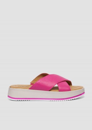 s.Oliver Legere Lederpantoletten mit Plateausohle - pink