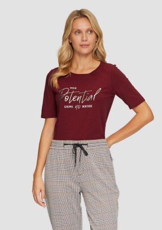 s.Oliver T-Shirt mit Frontprint im Slim Fit - rubinrot