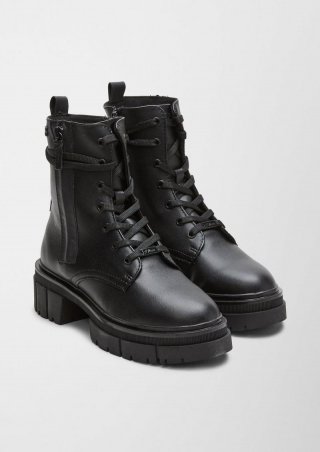 s.Oliver Boots in Lackleder-Optik - schwarz