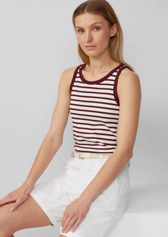 s.Oliver Weiches Slim-Fit-Top aus Rippware - bordeaux