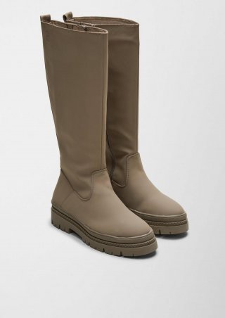 s.Oliver Stiefel in Leder-Optik - hellbraun