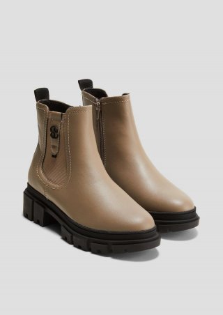 s.Oliver Chelsea Boots mit Logo-Detail - hellbraun
