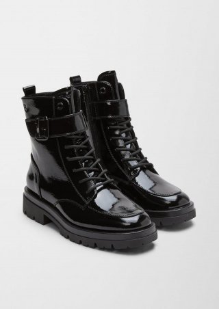 s.Oliver Stiefel in Lackleder-Optik - schwarz