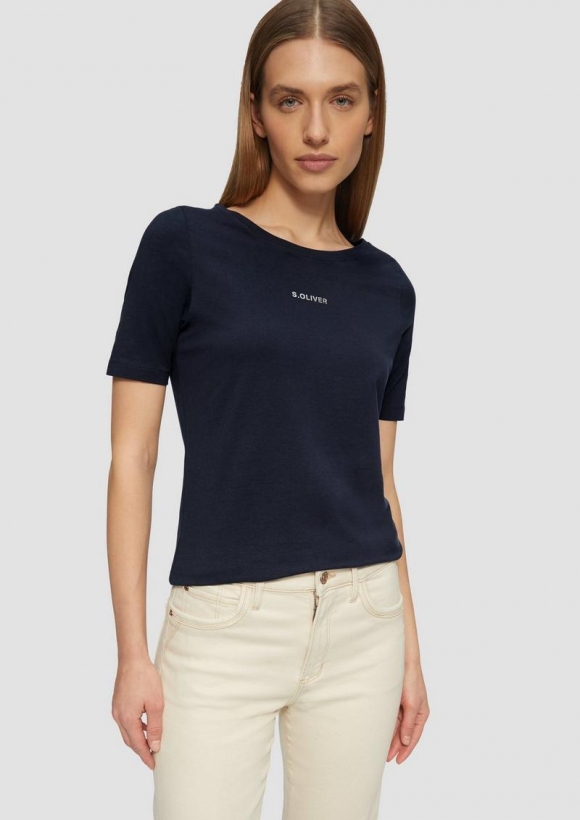 s.Oliver Elastisches T-Shirt mit Logo-Print - navy