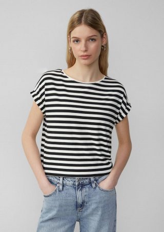 s.Oliver Locker geschnittenes T-Shirt aus Modalmix - schwarz
