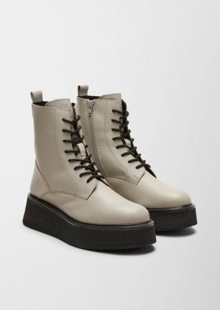 s.Oliver Stiefel mit Plateausohle - steingrau