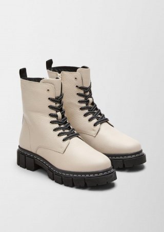 s.Oliver Gefütterte Lederboots - creme