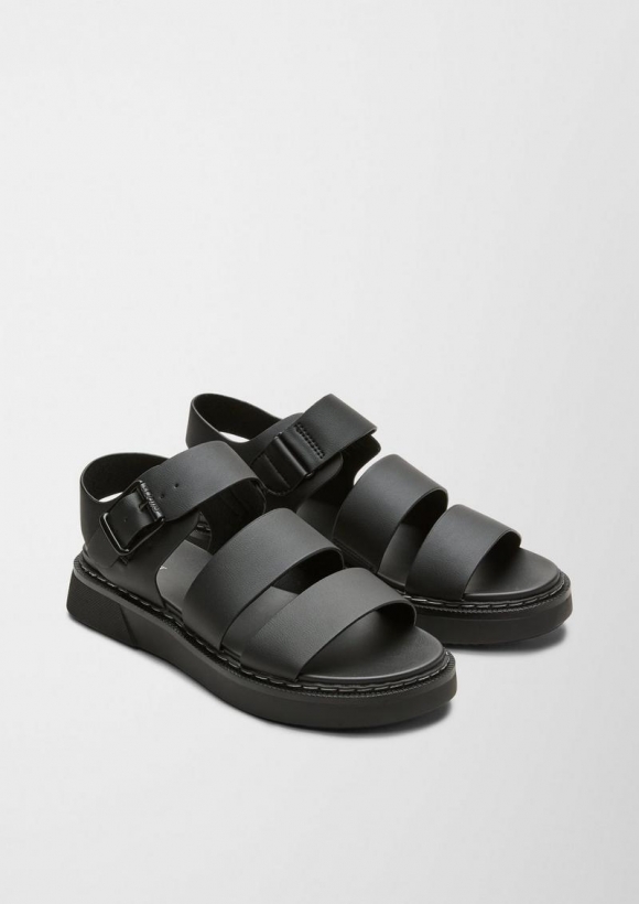s.Oliver Sandalen im legeren Look - schwarz