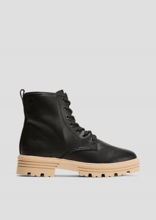 s.Oliver Stiefel mit profilierter Sohle - schwarz