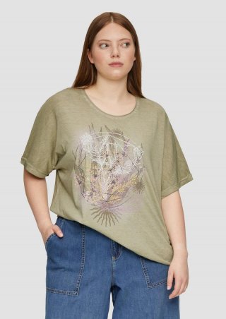 s.Oliver Oversize-Shirt mit Rundhalsausschnitt und Frontprint - helles olivgrün