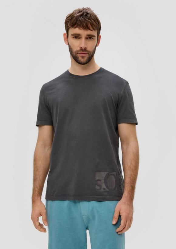 s.Oliver T-Shirt mit Label-Print - dunkelgrau
