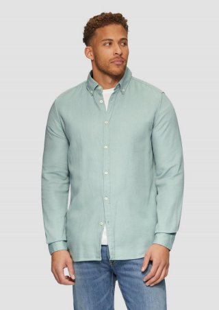 s.Oliver Regular Fit: Strukturiertes Baumwollhemd mit Button-Down-Kragen - salbeigrün