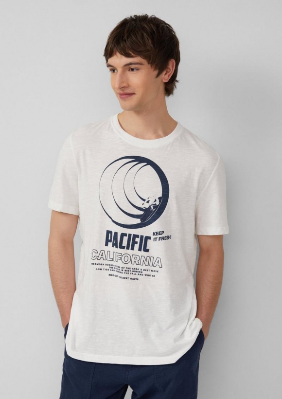 s.Oliver Baumwoll-T-Shirt mit Frontprint und Flammgarnstruktur - weiß