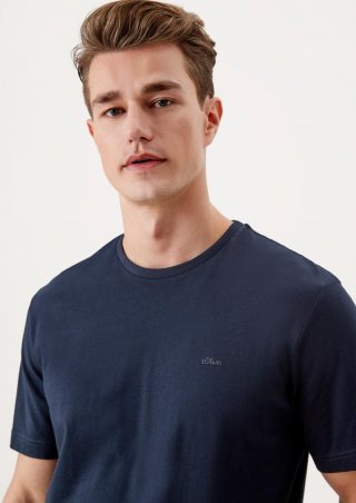 s.Oliver Baumwoll-T-Shirt mit Logo-Print - navy