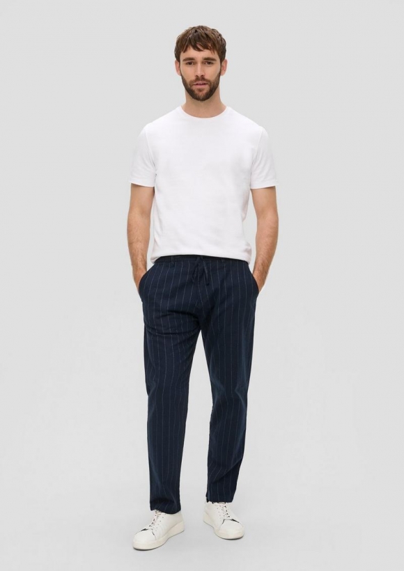 s.Oliver Relaxed: Chinohose aus Leinenmix - navy
