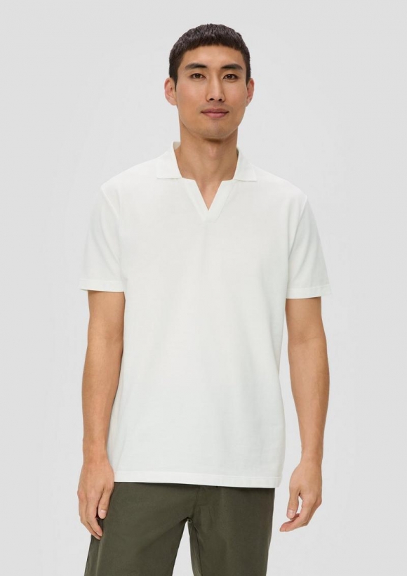 s.Oliver Poloshirt aus Baumwolle mit offenem Kragen - weiß