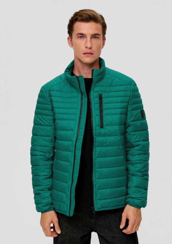 s.Oliver Steppjacke mit Label-Patch - tannengrün