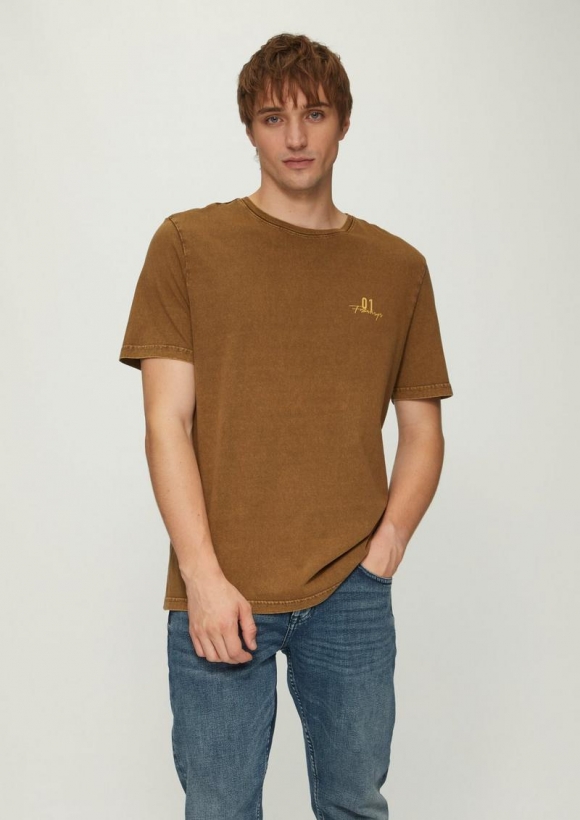 s.Oliver Gewaschenes T-Shirt mit Front- und Rückenprint - karamell