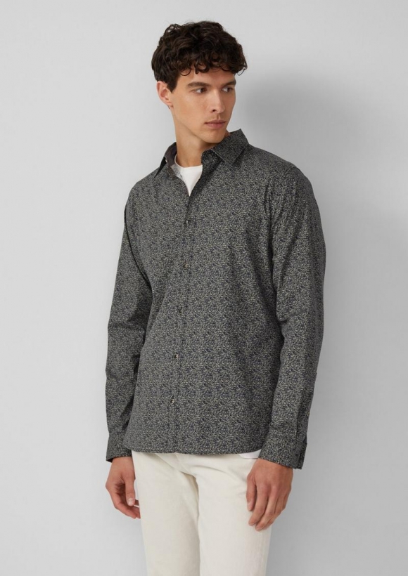 s.Oliver Slim Fit: Baumwollhemd mit abstraktem All-over-Print - olivgrün