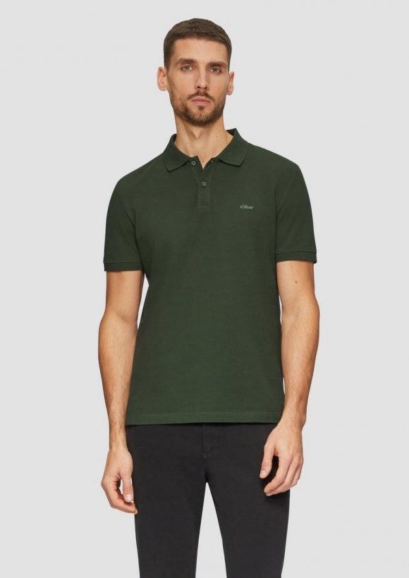 s.Oliver Poloshirt aus Baumwollpiqué - tannengrün
