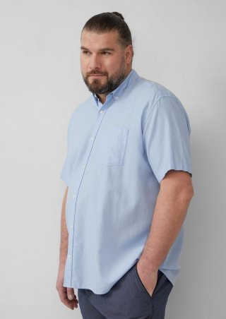 s.Oliver Regular Fit: Kurzärmeliges Twillhemd mit Button-Down-Kragen - himmelblau