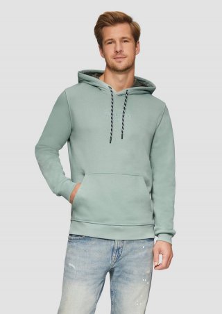 s.Oliver Hoodie mit Kängurutasche und Stickerei - salbeigrün