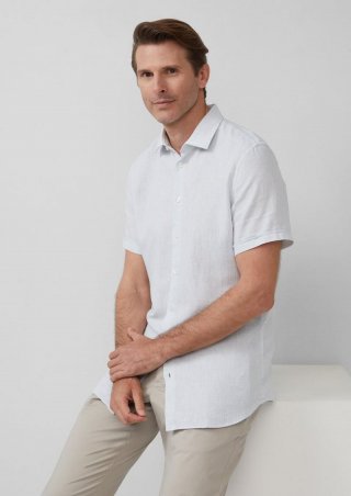 s.Oliver Tailored Fit: Strukturiertes Kurzarmhemd aus Leinemix - hellblau