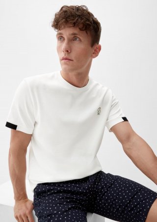s.Oliver T-Shirt mit Labelpatch - weiß