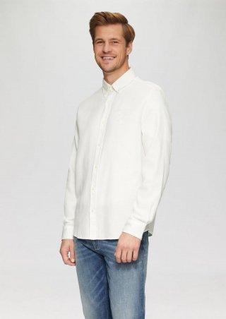 s.Oliver Regular Fit: Strukturiertes Baumwollhemd mit Button-down-Kragen - weiß