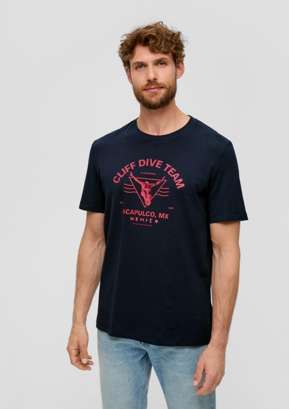 s.Oliver Baumwoll-T-Shirt mit frontseitigem Artwork-Print - navy