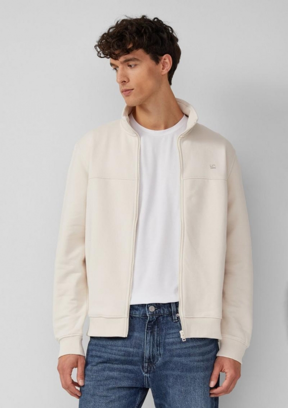 s.Oliver Sweatjacke mit Stehkragen und Logo-Detail - hellgrau