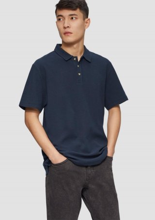 s.Oliver Poloshirt mit Waffelstruktur und Logo-Patch - tiefblau
