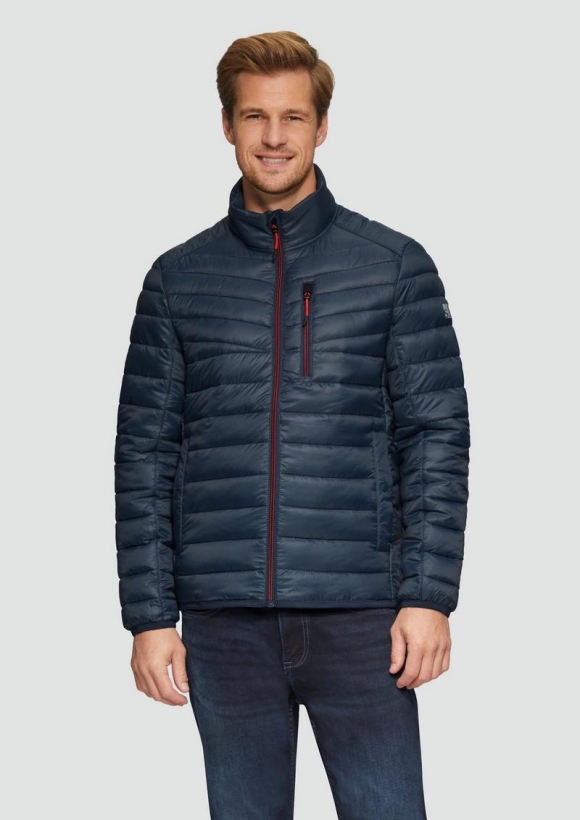 s.Oliver Leicht wattierte Steppjacke aus recyceltem Polyester - dunkelblau