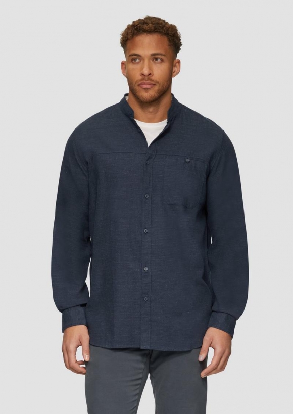 s.Oliver Regular Fit: Strukturiertes Baumwollhemd mit Stehkragen - navy